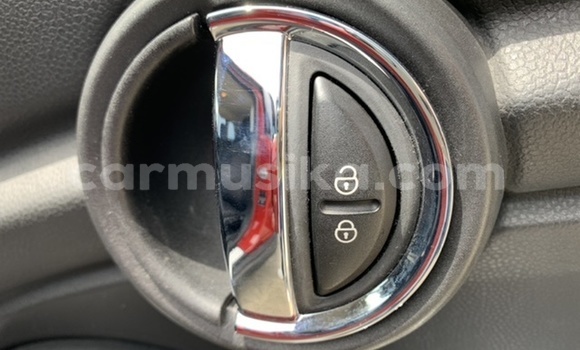 Acheter Occasion Voiture MINI Cooper Autre à Beitbridge, Matabeleland South Acheter Occasion Voiture MINI Cooper Autre à Beitbridge, Matabeleland South