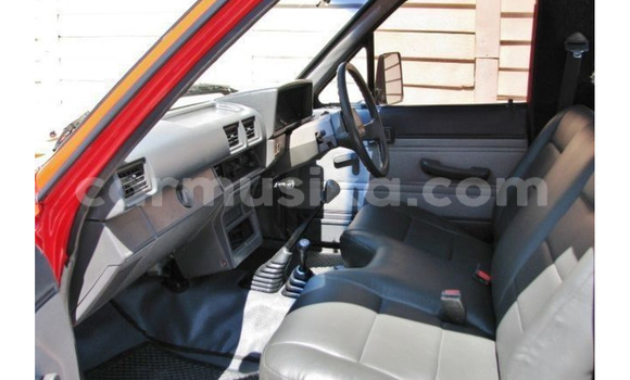 Buy Used Toyota Hilux Red Car in Beitbridge in Matabeleland South Buy Used Toyota Hilux Red Car in Beitbridge in Matabeleland South