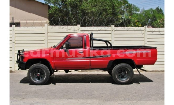 Buy Used Toyota Hilux Red Car in Beitbridge in Matabeleland South Buy Used Toyota Hilux Red Car in Beitbridge in Matabeleland South