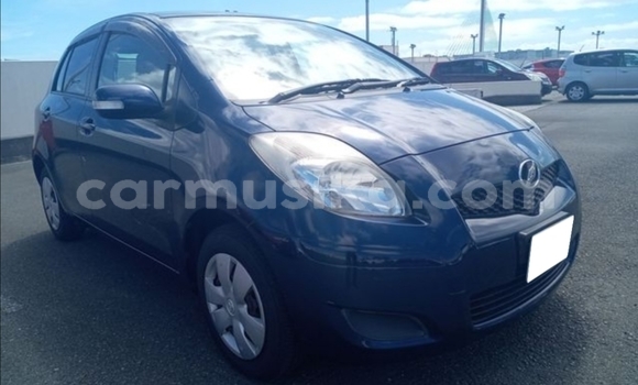 Nunua Ilio tumika Toyota Vitz Bluu Gari ndani ya Beitbridge nchini Matabeleland Kusini