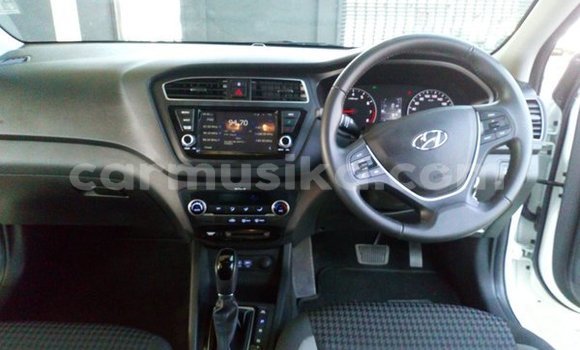 Tenga Tsaru Hyundai i20 Chena Mota in Beitbridge in Matabeleland South Tenga Tsaru Hyundai i20 Chena Mota in Beitbridge in Matabeleland South