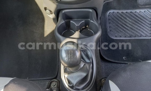 Acheter Occasion Voiture Nissan Micra Blanc à Beitbridge, Matabeleland South Acheter Occasion Voiture Nissan Micra Blanc à Beitbridge, Matabeleland South