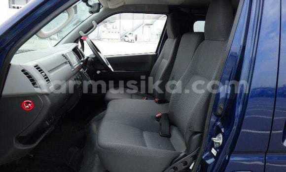 Acheter Occasion Voiture Toyota Hiace Bleu à Beitbridge, Matabeleland South Acheter Occasion Voiture Toyota Hiace Bleu à Beitbridge, Matabeleland South