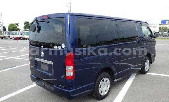 Acheter Occasion Voiture Toyota Hiace Bleu à Beitbridge, Matabeleland South Acheter Occasion Voiture Toyota Hiace Bleu à Beitbridge, Matabeleland South