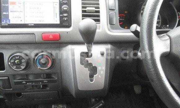 Acheter Occasion Voiture Toyota Hiace Noir à Beitbridge, Matabeleland South Acheter Occasion Voiture Toyota Hiace Noir à Beitbridge, Matabeleland South