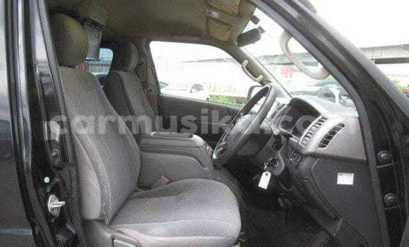 Acheter Occasion Voiture Toyota Hiace Noir à Beitbridge, Matabeleland South Acheter Occasion Voiture Toyota Hiace Noir à Beitbridge, Matabeleland South