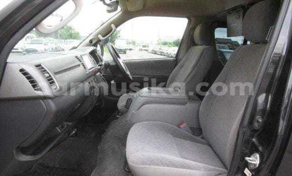 Acheter Occasion Voiture Toyota Hiace Noir à Beitbridge, Matabeleland South Acheter Occasion Voiture Toyota Hiace Noir à Beitbridge, Matabeleland South