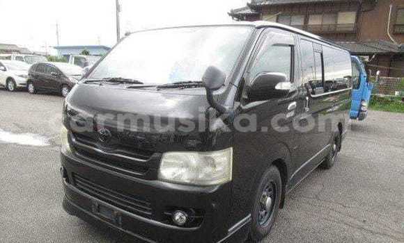 Acheter Occasion Voiture Toyota Hiace Noir à Beitbridge, Matabeleland South Acheter Occasion Voiture Toyota Hiace Noir à Beitbridge, Matabeleland South