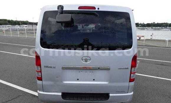 Acheter Occasion Voiture Toyota Hiace Gris à Beitbridge, Matabeleland South Acheter Occasion Voiture Toyota Hiace Gris à Beitbridge, Matabeleland South
