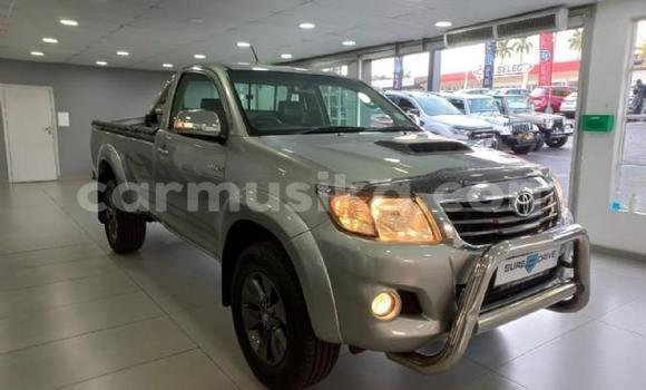 Buy Used Toyota Hilux Silver Car in Beitbridge in Matabeleland South Buy Used Toyota Hilux Silver Car in Beitbridge in Matabeleland South