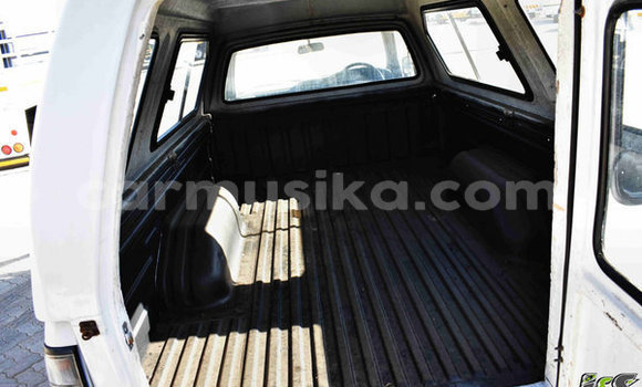 Acheter Occasion Voiture Isuzu KB Blanc à Beitbridge, Matabeleland South Acheter Occasion Voiture Isuzu KB Blanc à Beitbridge, Matabeleland South