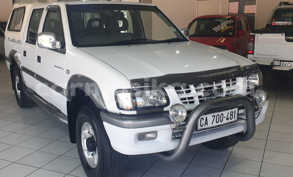 Buy Used Isuzu KB White Car in Beitbridge in Matabeleland South Buy Used Isuzu KB White Car in Beitbridge in Matabeleland South