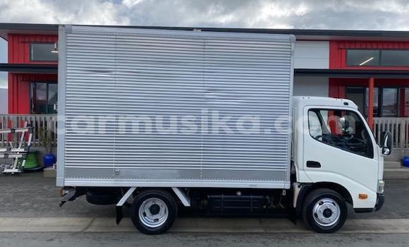 Buy Used Toyota Dyna Other Truck in Beitbridge in Matabeleland South Buy Used Toyota Dyna Other Truck in Beitbridge in Matabeleland South