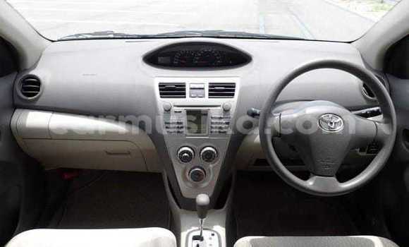 Acheter Occasion Voiture Toyota Belta Rouge à Beitbridge, Matabeleland South Acheter Occasion Voiture Toyota Belta Rouge à Beitbridge, Matabeleland South