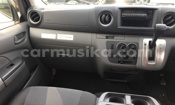 Acheter Occasion Voiture Nissan Caravan Blanc à Beitbridge, Matabeleland South Acheter Occasion Voiture Nissan Caravan Blanc à Beitbridge, Matabeleland South