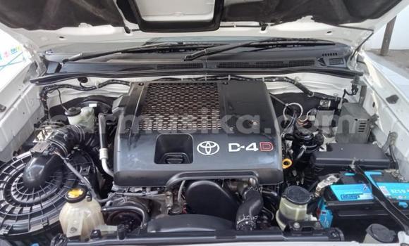 Acheter Occasion Voiture Toyota Hilux Blanc à Beitbridge, Matabeleland South Acheter Occasion Voiture Toyota Hilux Blanc à Beitbridge, Matabeleland South
