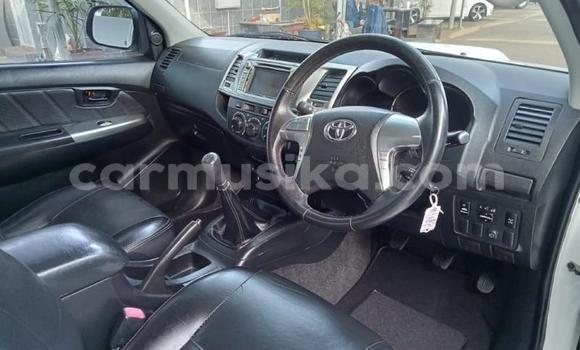 Acheter Occasion Voiture Toyota Hilux Blanc à Beitbridge, Matabeleland South Acheter Occasion Voiture Toyota Hilux Blanc à Beitbridge, Matabeleland South