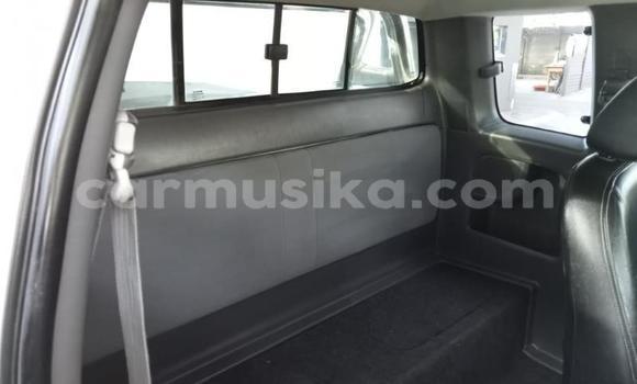 Acheter Occasion Voiture Toyota Hilux Blanc à Beitbridge, Matabeleland South Acheter Occasion Voiture Toyota Hilux Blanc à Beitbridge, Matabeleland South