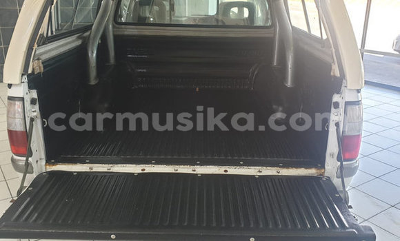 Buy Used Isuzu KB White Car in Beitbridge in Matabeleland South Buy Used Isuzu KB White Car in Beitbridge in Matabeleland South