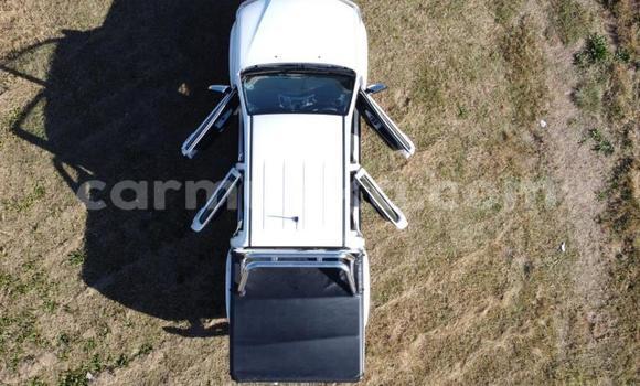 Acheter Occasion Voiture Toyota Hilux Blanc à Beitbridge, Matabeleland South Acheter Occasion Voiture Toyota Hilux Blanc à Beitbridge, Matabeleland South