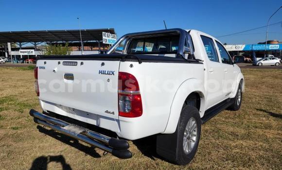 Acheter Occasion Voiture Toyota Hilux Blanc à Beitbridge, Matabeleland South Acheter Occasion Voiture Toyota Hilux Blanc à Beitbridge, Matabeleland South