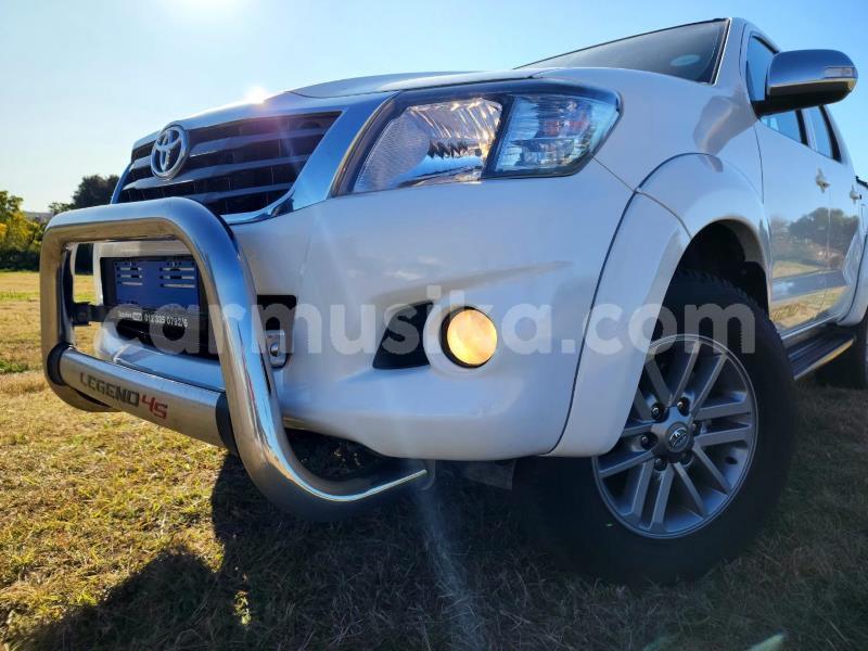 Big with watermark toyota hilux matabeleland south beitbridge 31097