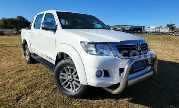 Acheter Occasion Voiture Toyota Hilux Blanc à Beitbridge, Matabeleland South Acheter Occasion Voiture Toyota Hilux Blanc à Beitbridge, Matabeleland South