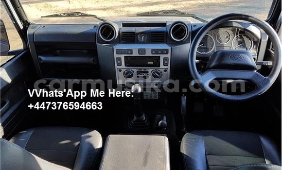 Acheter Occasion Voiture Land Rover Defender Gris à Harare, Harare Acheter Occasion Voiture Land Rover Defender Gris à Harare, Harare