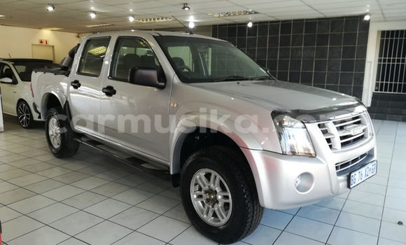 Tenga Tsaru Isuzu KB Sirivha Mota in Beitbridge in Matabeleland South Tenga Tsaru Isuzu KB Sirivha Mota in Beitbridge in Matabeleland South