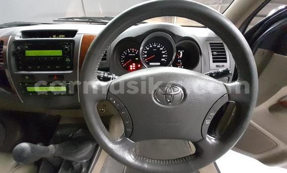 Acheter Occasion Voiture Toyota Fortuner Gris à Beitbridge, Matabeleland South Acheter Occasion Voiture Toyota Fortuner Gris à Beitbridge, Matabeleland South