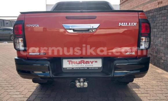 Buy Used Toyota Hilux Brown Car in Beitbridge in Matabeleland South