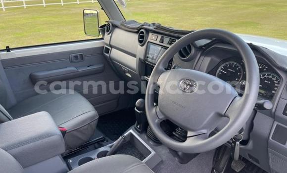 Nunua Ilio tumika Toyota Land Cruiser Nyeupe Gari ndani ya Beitbridge nchini Matabeleland Kusini Nunua Ilio tumika Toyota Land Cruiser Nyeupe Gari ndani ya Beitbridge nchini Matabeleland Kusini