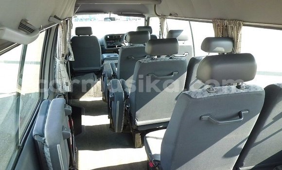 Tenga Tsaru Toyota Hiace Chena Mota in Beitbridge in Matabeleland South Tenga Tsaru Toyota Hiace Chena Mota in Beitbridge in Matabeleland South