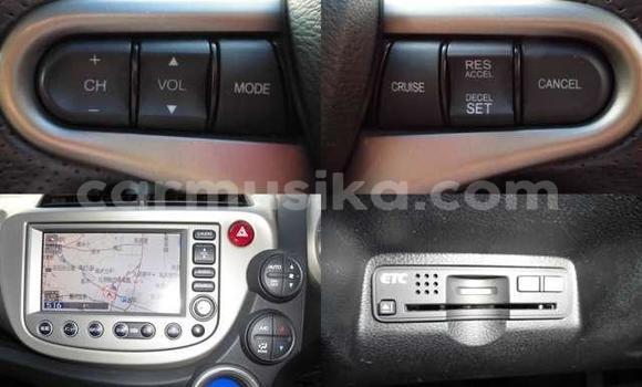 Acheter Occasion Voiture Honda Fit Blanc à Beitbridge, Matabeleland South Acheter Occasion Voiture Honda Fit Blanc à Beitbridge, Matabeleland South