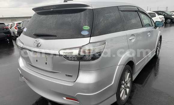 Nunua Ilio tumika Toyota Wish Fedha Gari ndani ya Beitbridge nchini Matabeleland Kusini Nunua Ilio tumika Toyota Wish Fedha Gari ndani ya Beitbridge nchini Matabeleland Kusini