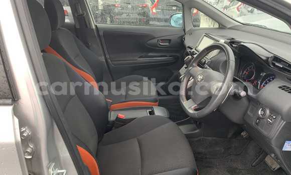 Nunua Ilio tumika Toyota Wish Fedha Gari ndani ya Beitbridge nchini Matabeleland Kusini Nunua Ilio tumika Toyota Wish Fedha Gari ndani ya Beitbridge nchini Matabeleland Kusini