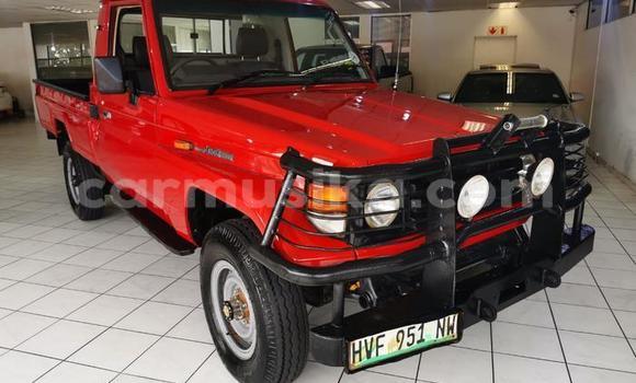 Acheter Occasion Voiture Toyota Land Cruiser Rouge à Beitbridge, Matabeleland South Acheter Occasion Voiture Toyota Land Cruiser Rouge à Beitbridge, Matabeleland South