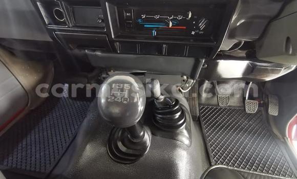 Acheter Occasion Voiture Toyota Land Cruiser Rouge à Beitbridge, Matabeleland South Acheter Occasion Voiture Toyota Land Cruiser Rouge à Beitbridge, Matabeleland South