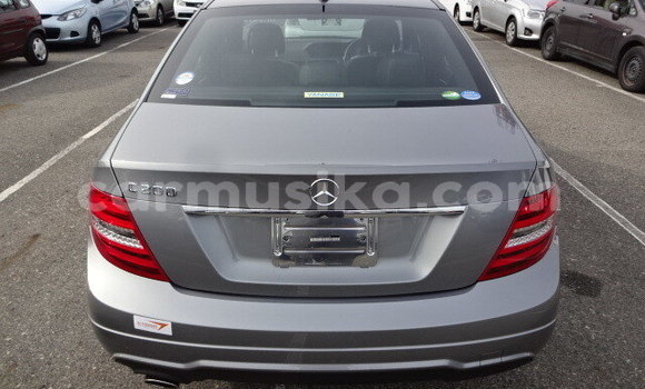Acheter Occasion Voiture Mercedes-Benz C-Classe Gris à Harare, Harare Acheter Occasion Voiture Mercedes-Benz C-Classe Gris à Harare, Harare