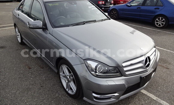 Acheter Occasion Voiture Mercedes-Benz C-Classe Gris à Harare, Harare Acheter Occasion Voiture Mercedes-Benz C-Classe Gris à Harare, Harare