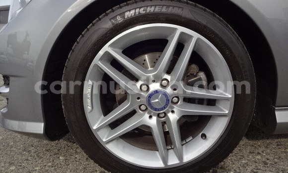 Acheter Occasion Voiture Mercedes-Benz C-Classe Gris à Harare, Harare Acheter Occasion Voiture Mercedes-Benz C-Classe Gris à Harare, Harare