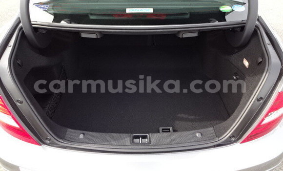 Acheter Occasion Voiture Mercedes-Benz C-Classe Gris à Harare, Harare Acheter Occasion Voiture Mercedes-Benz C-Classe Gris à Harare, Harare