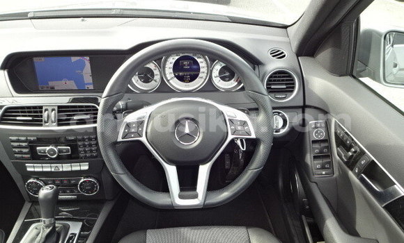 Acheter Occasion Voiture Mercedes-Benz C-Classe Gris à Harare, Harare Acheter Occasion Voiture Mercedes-Benz C-Classe Gris à Harare, Harare