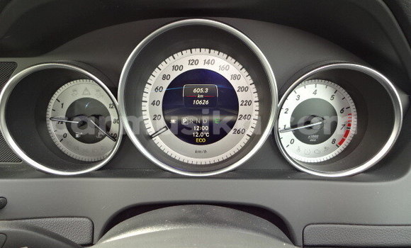 Acheter Occasion Voiture Mercedes-Benz C-Classe Gris à Harare, Harare Acheter Occasion Voiture Mercedes-Benz C-Classe Gris à Harare, Harare