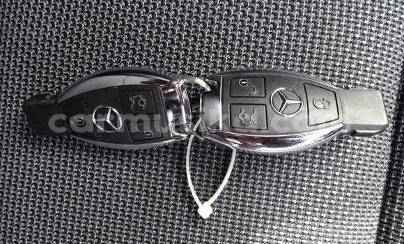 Acheter Occasion Voiture Mercedes-Benz C-Classe Gris à Harare, Harare Acheter Occasion Voiture Mercedes-Benz C-Classe Gris à Harare, Harare