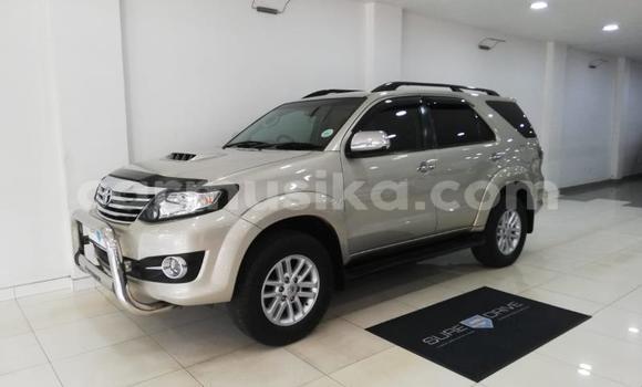 Buy Used Toyota Fortuner Silver Car in Beitbridge in Matabeleland South Buy Used Toyota Fortuner Silver Car in Beitbridge in Matabeleland South