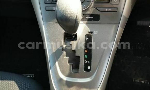 Acheter Occasion Voiture Toyota Auris Rouge à Beitbridge, Matabeleland South Acheter Occasion Voiture Toyota Auris Rouge à Beitbridge, Matabeleland South