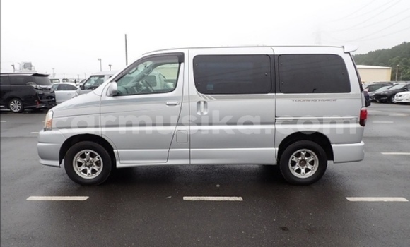 Acheter Occasion Voiture Toyota Regius Gris à Beitbridge, Matabeleland South Acheter Occasion Voiture Toyota Regius Gris à Beitbridge, Matabeleland South
