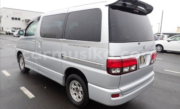 Acheter Occasion Voiture Toyota Regius Gris à Beitbridge, Matabeleland South Acheter Occasion Voiture Toyota Regius Gris à Beitbridge, Matabeleland South