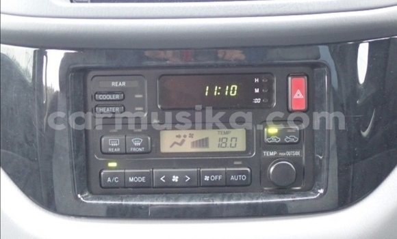 Acheter Occasion Voiture Toyota Regius Gris à Beitbridge, Matabeleland South Acheter Occasion Voiture Toyota Regius Gris à Beitbridge, Matabeleland South